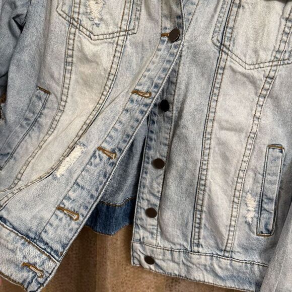 Kut From The Kloth Denim Light Wash Destroyed Distressed Jacket XL - Picture 4 of 8